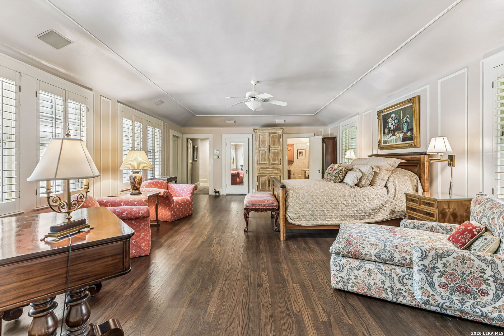 110 Geneseo Rd, Terrell Hills, TX 78209