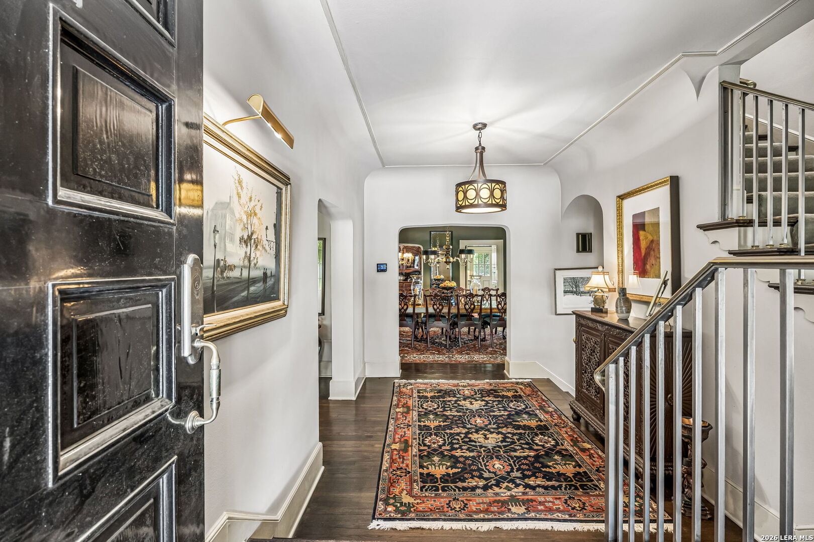 110 Geneseo Rd, Terrell Hills, TX 78209