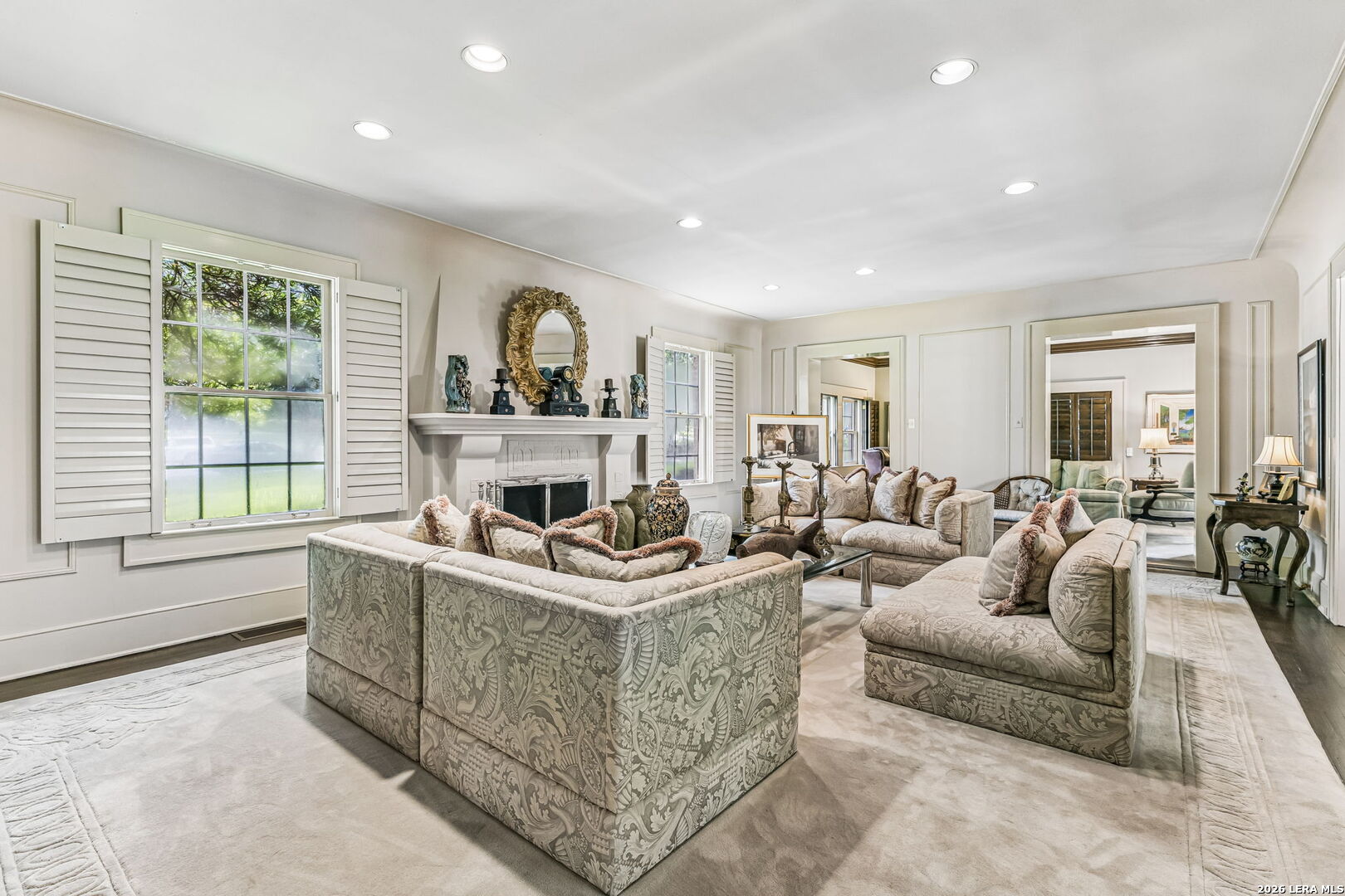 110 Geneseo Rd, Terrell Hills, TX 78209