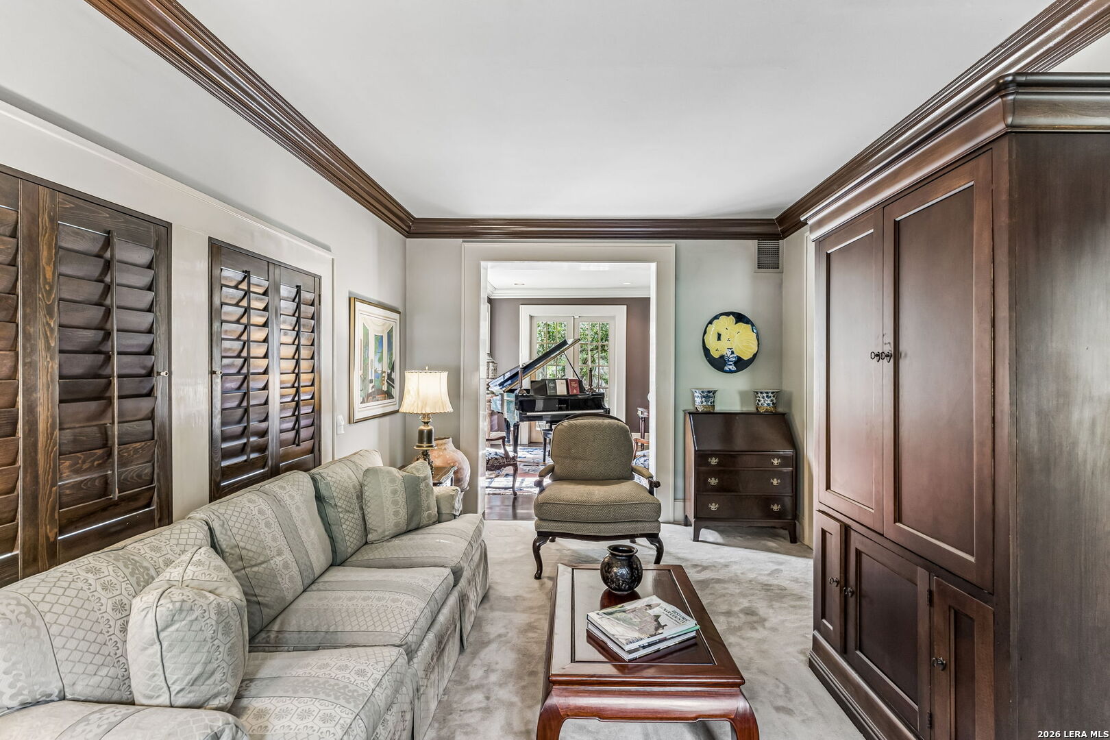 110 Geneseo Rd, Terrell Hills, TX 78209