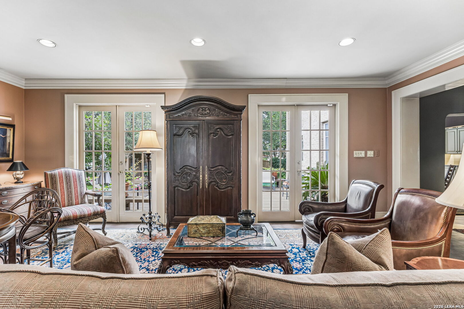 110 Geneseo Rd, Terrell Hills, TX 78209