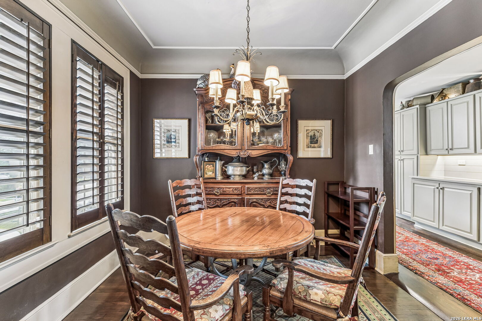 110 Geneseo Rd, Terrell Hills, TX 78209