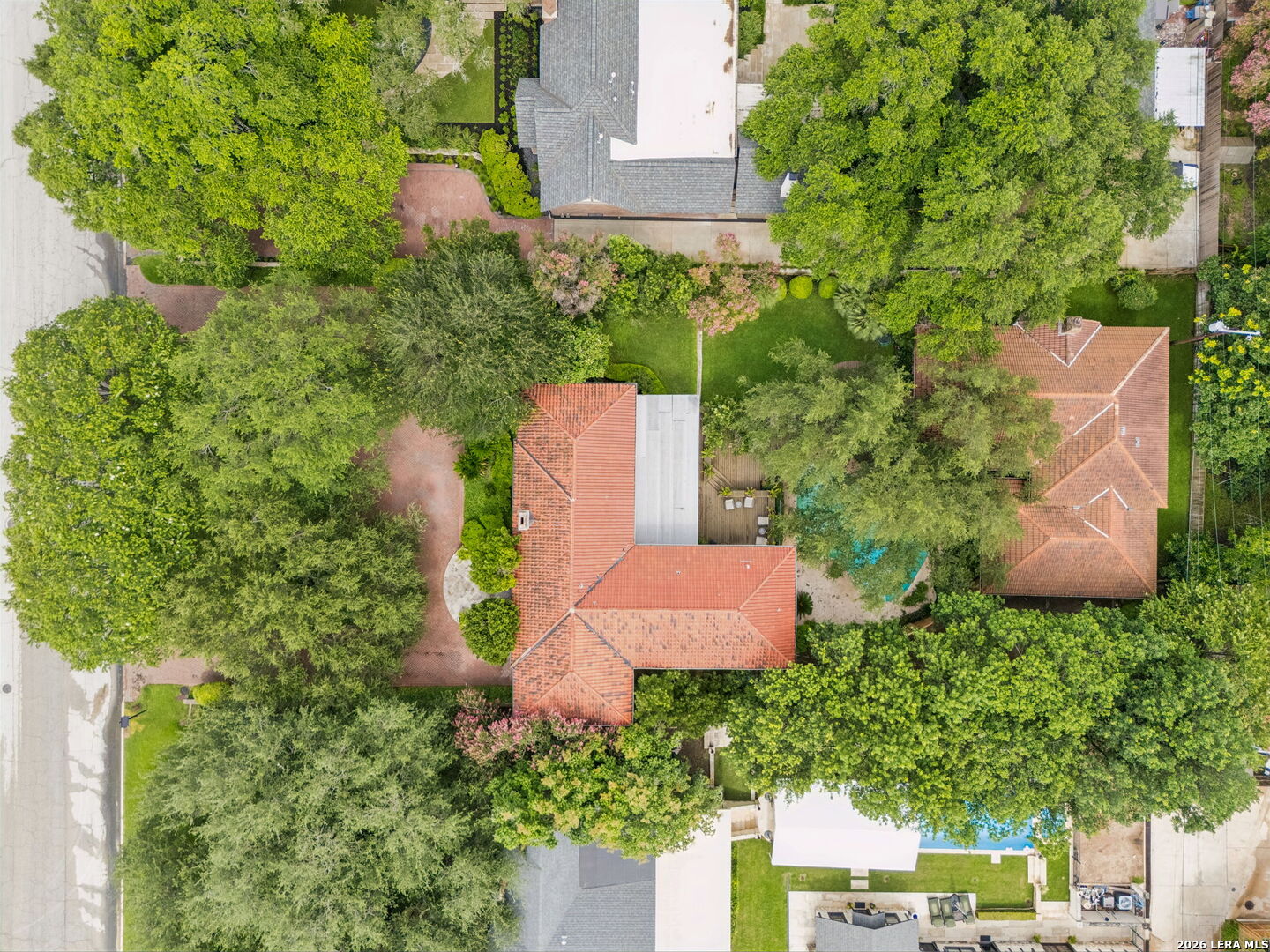 110 Geneseo Rd, Terrell Hills, TX 78209