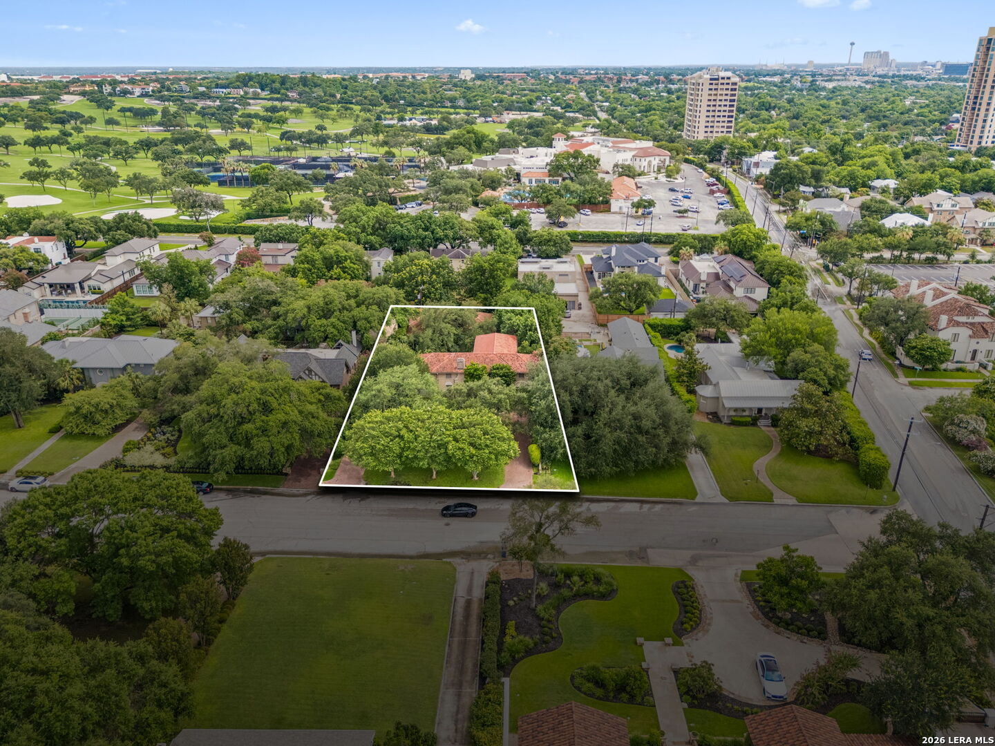 110 Geneseo Rd, Terrell Hills, TX 78209