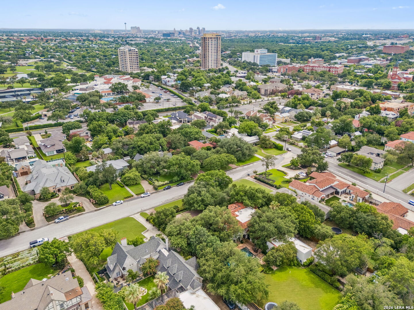 110 Geneseo Rd, Terrell Hills, TX 78209