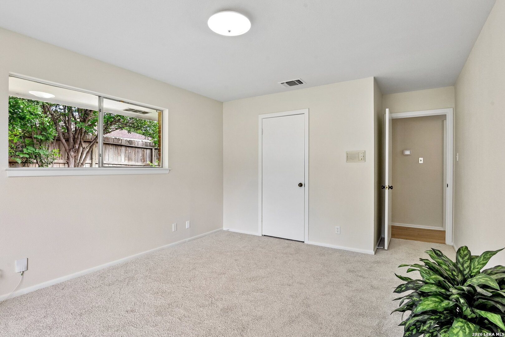 211 CHATTINGTON CT, Castle Hills, TX 78213