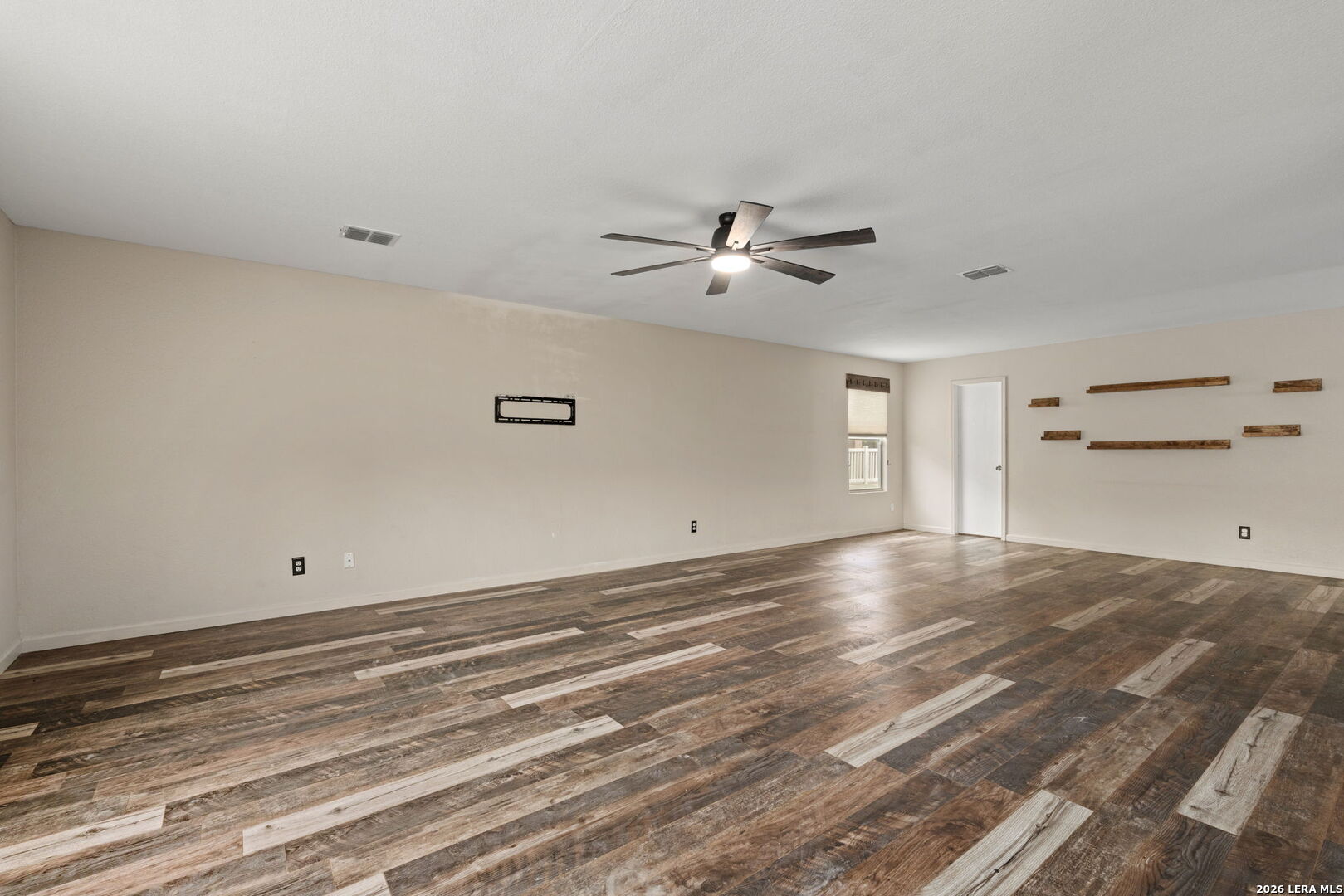2nd Living Area