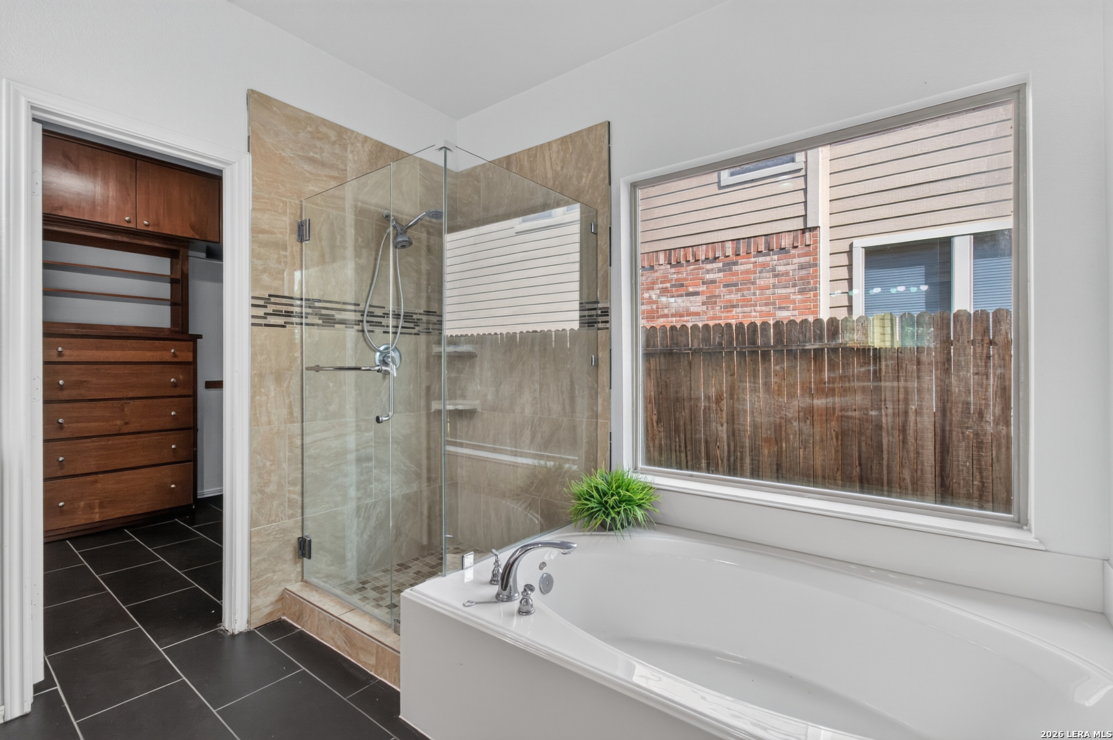 3027 HIDDEN MDW, Seguin, TX 78155