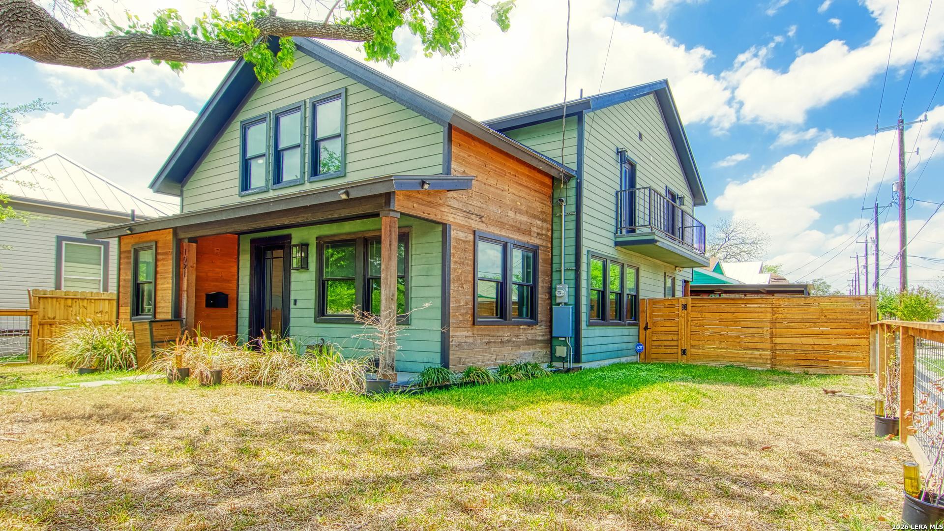 1021 N Palmetto