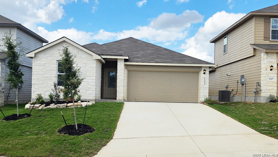 5323 Jewel Curve Listing Cover Image
