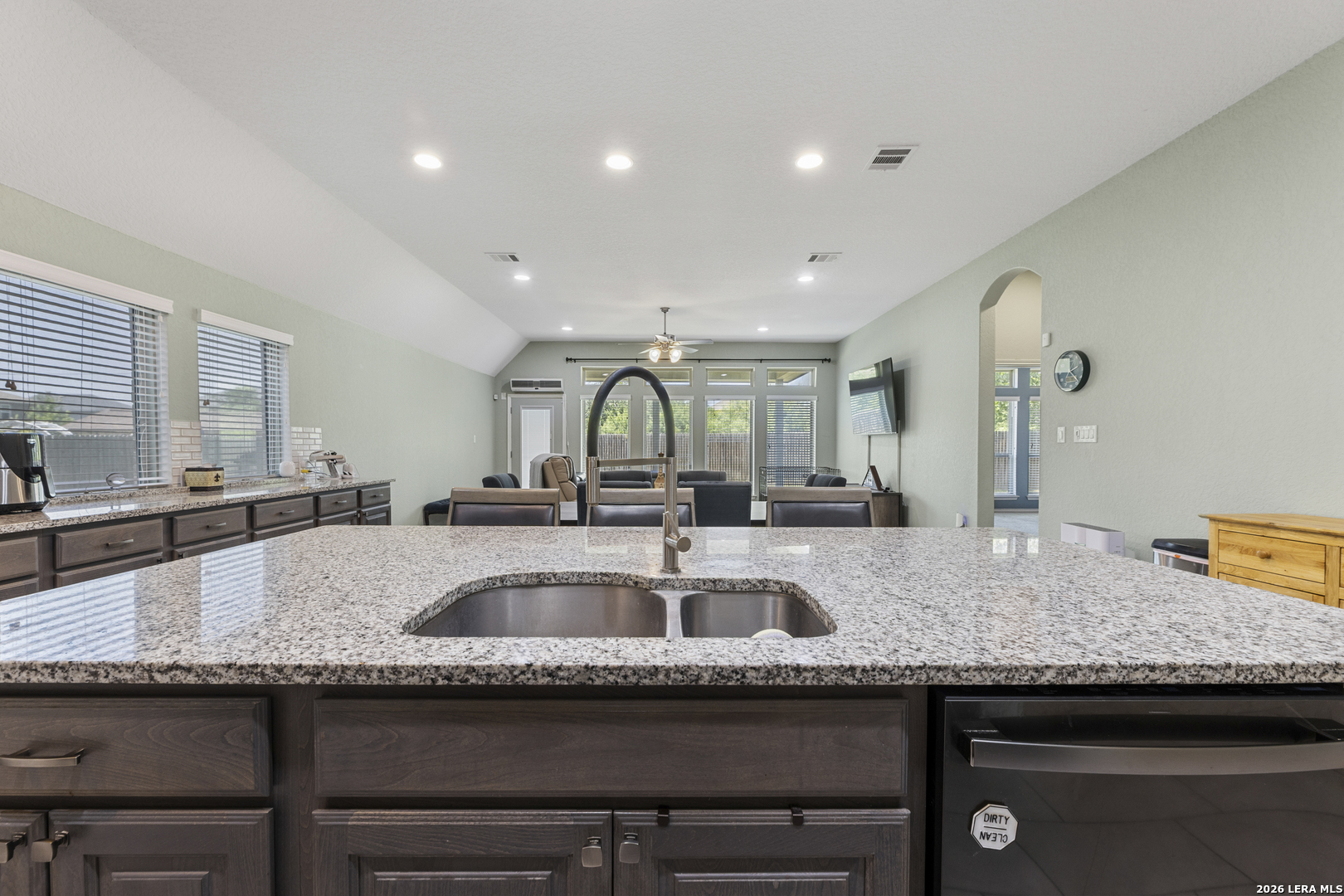 14747 Running Wolf, San Antonio, TX 78245