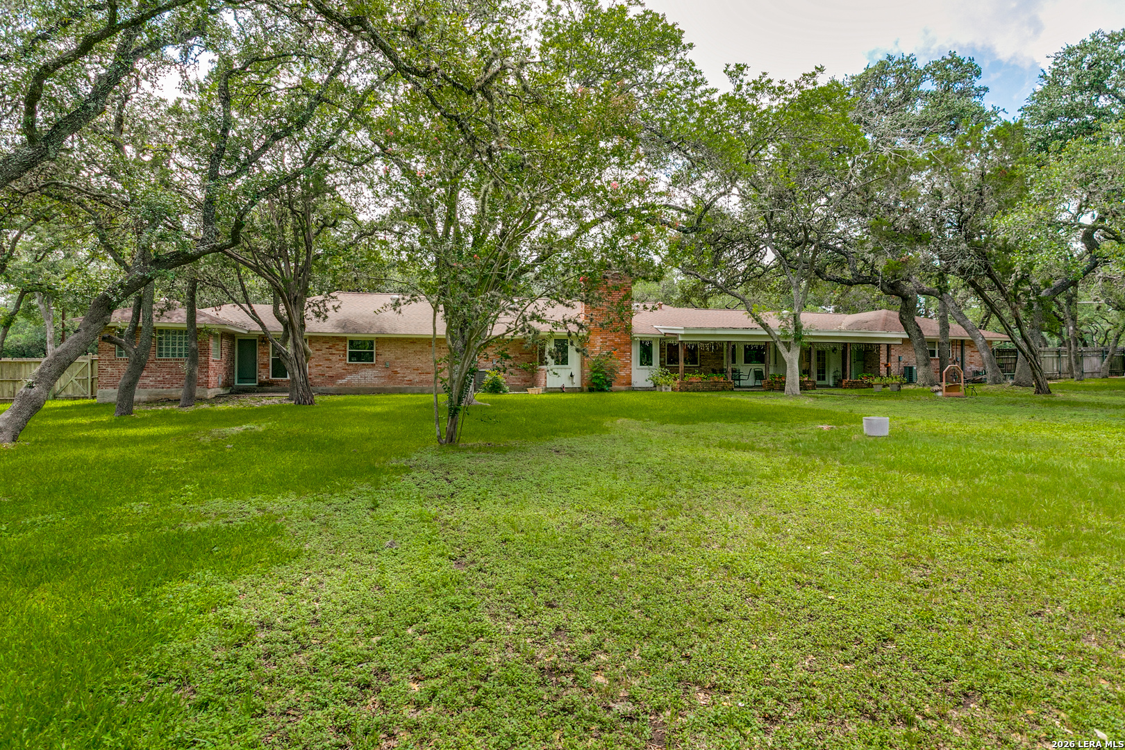 218 VILLAGE CIR, Hill Country Village, TX 78232