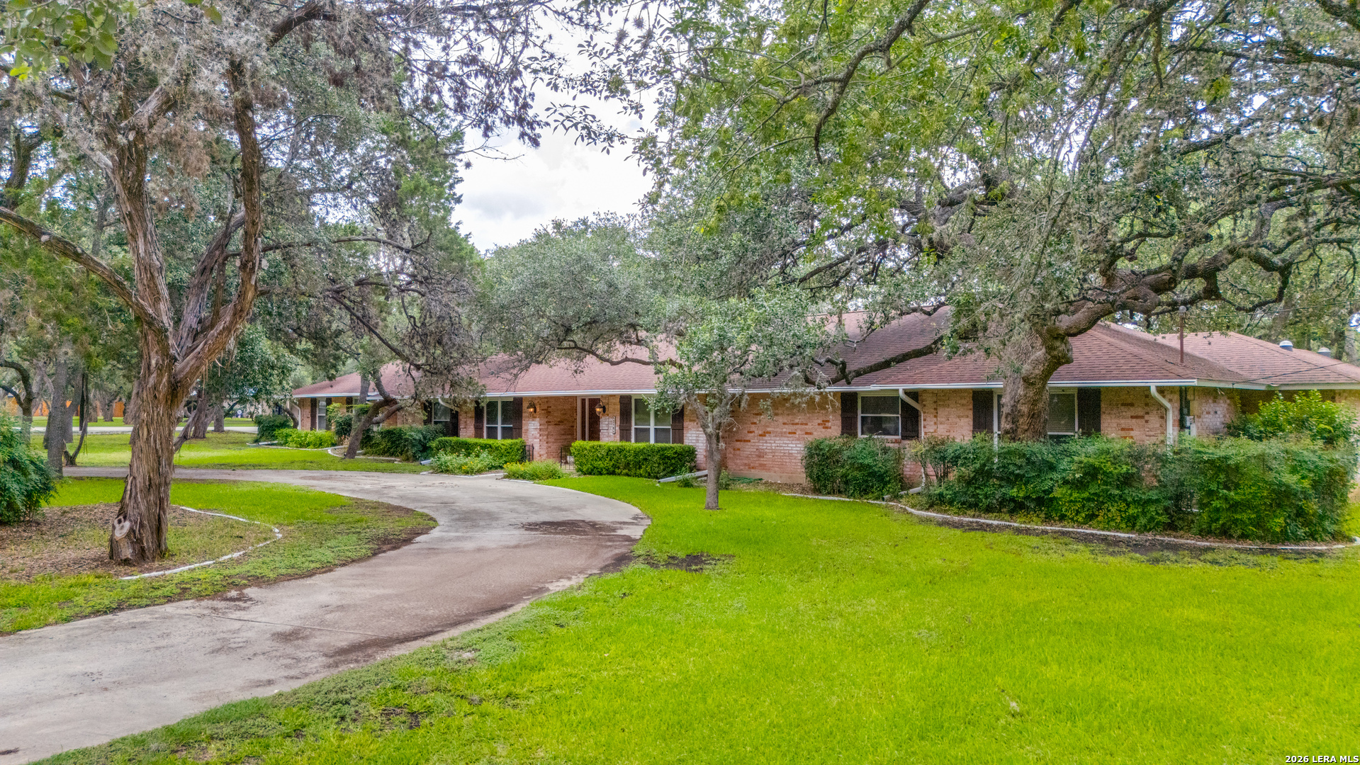 218 VILLAGE CIR, Hill Country Village, TX 78232