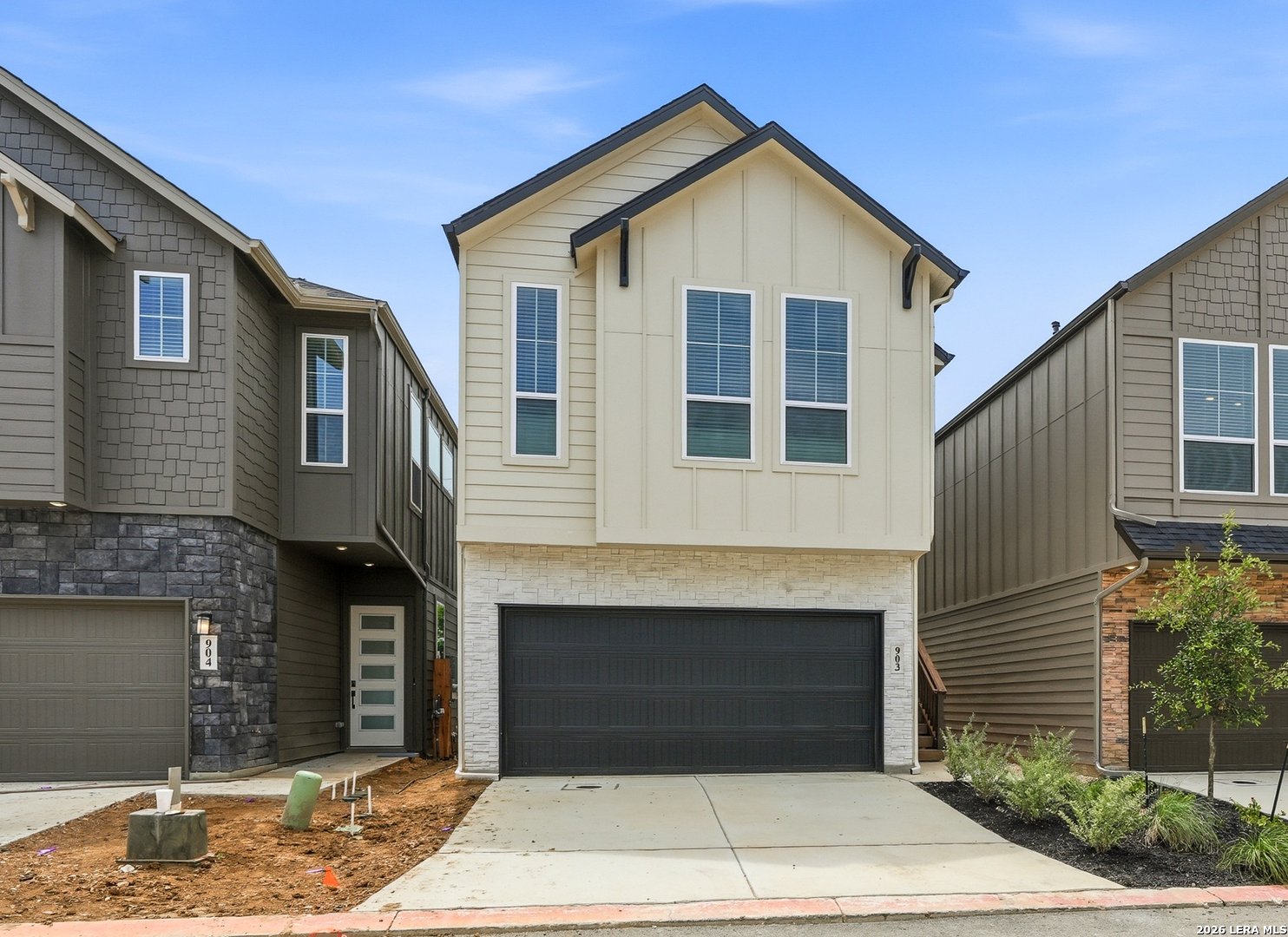 6464 Babcock Road Listing Cover Image