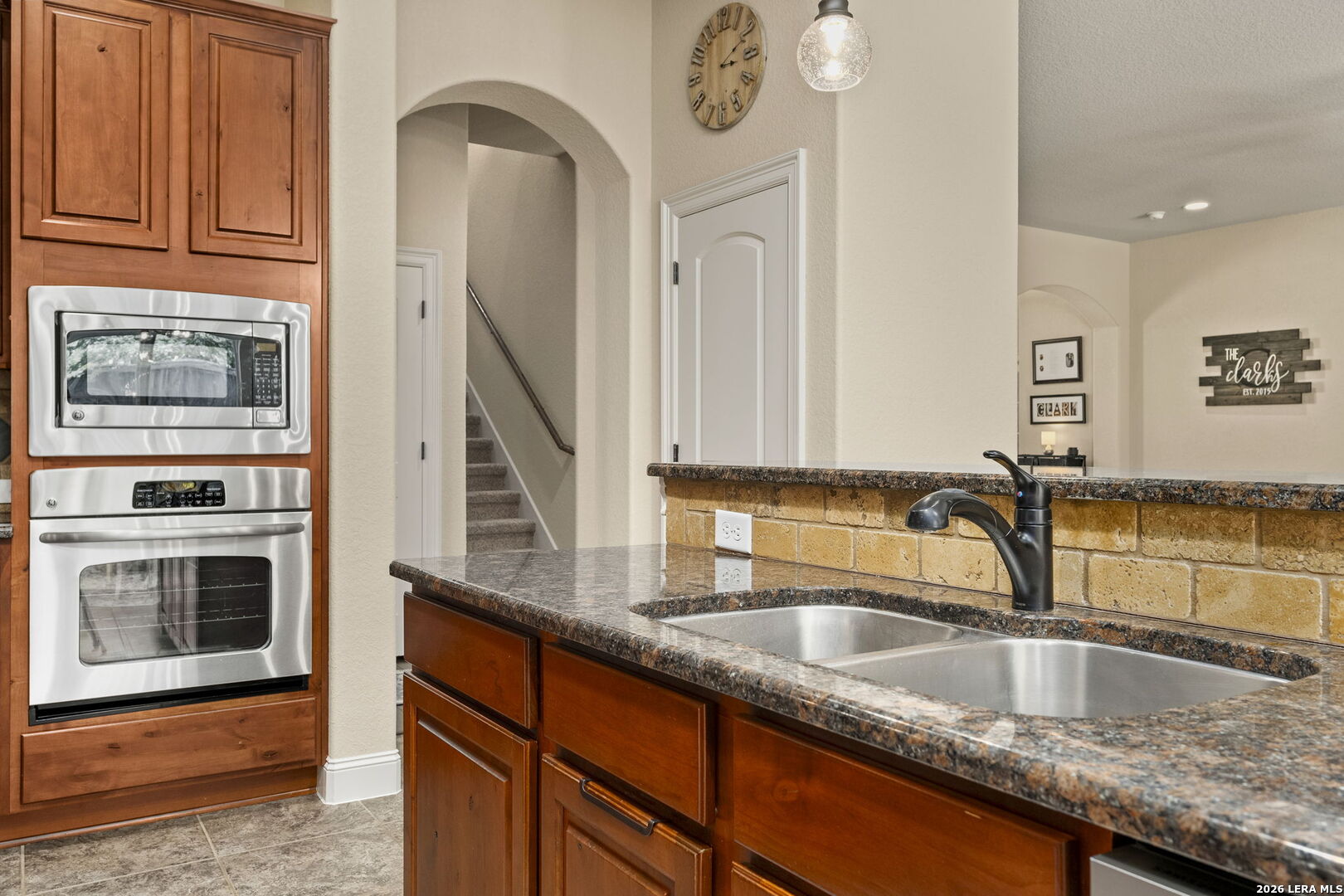 8419 SILENT CRK, San Antonio, TX 78255