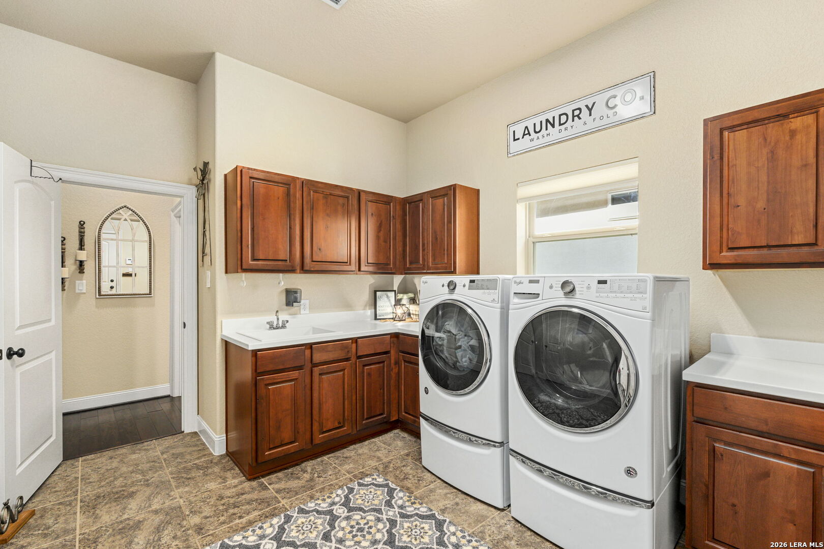 8419 SILENT CRK, San Antonio, TX 78255