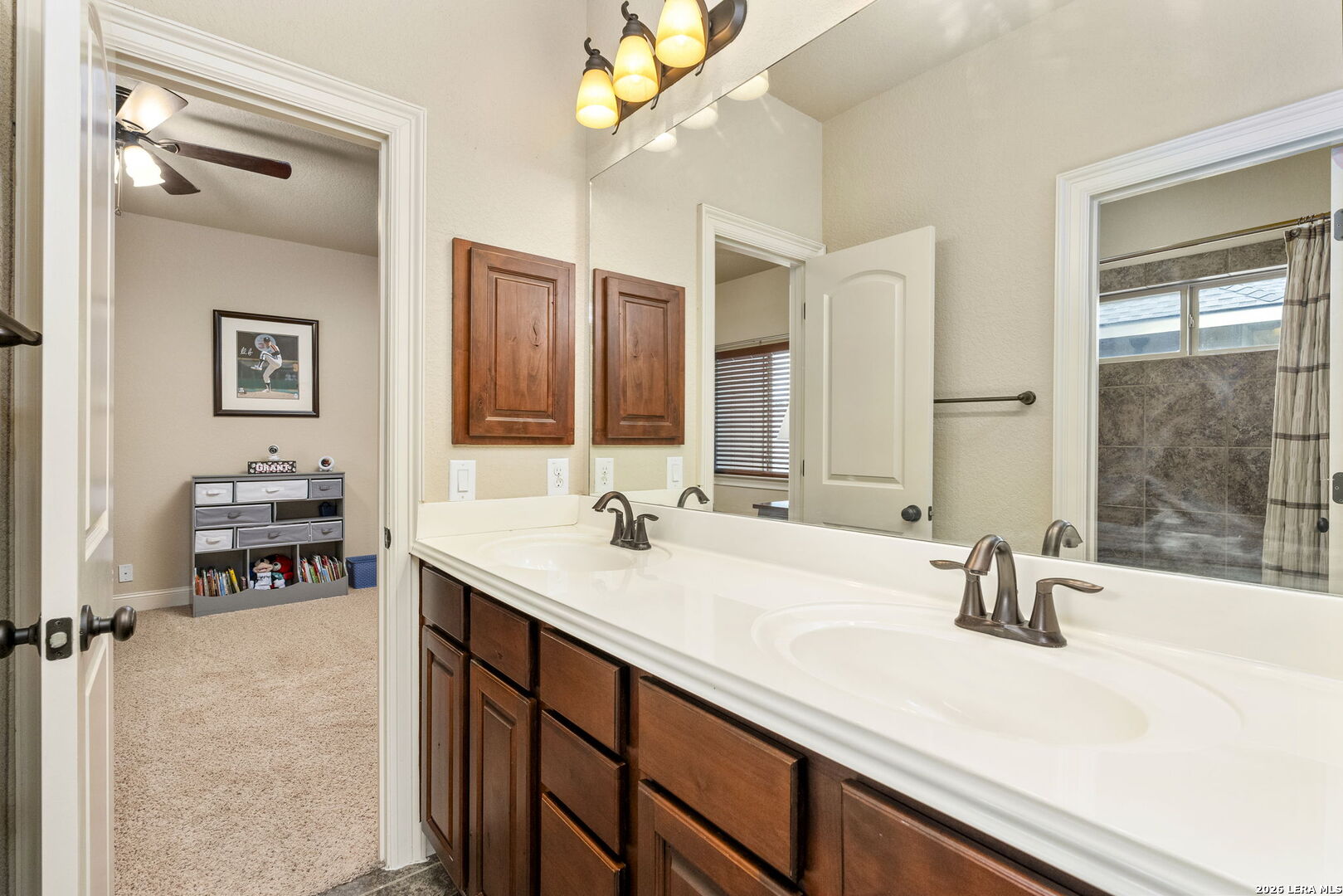 8419 SILENT CRK, San Antonio, TX 78255