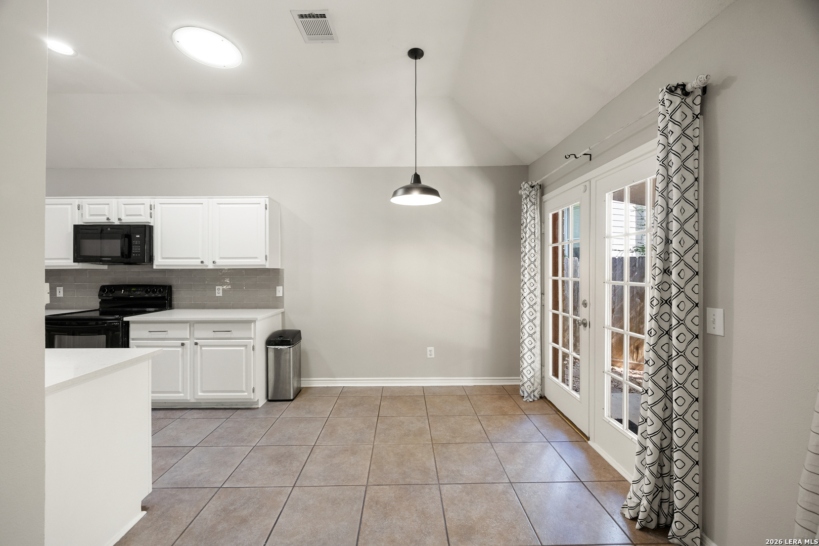 3011 FALL CREST DR, San Antonio, TX 78247