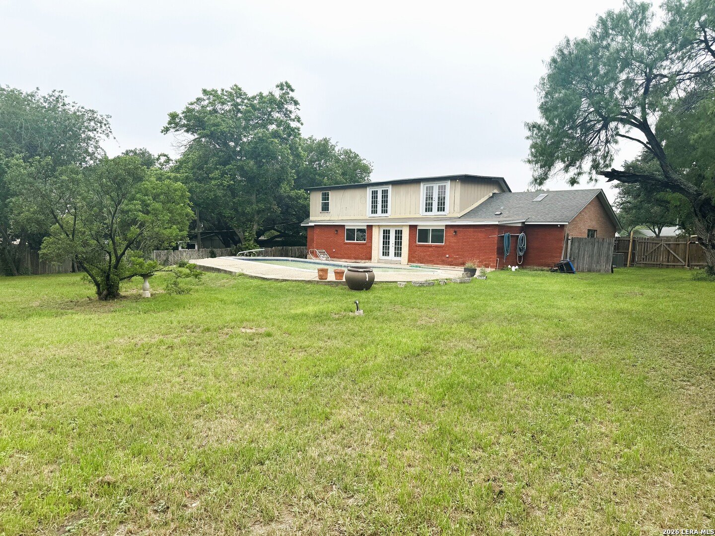 Castle Hills, TX 78213