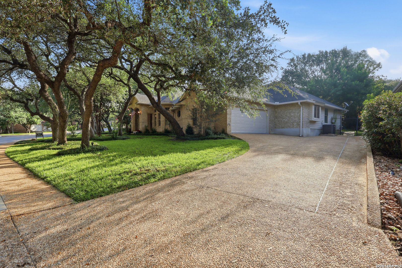 24 Inwood Mnr, San Antonio, TX 78248