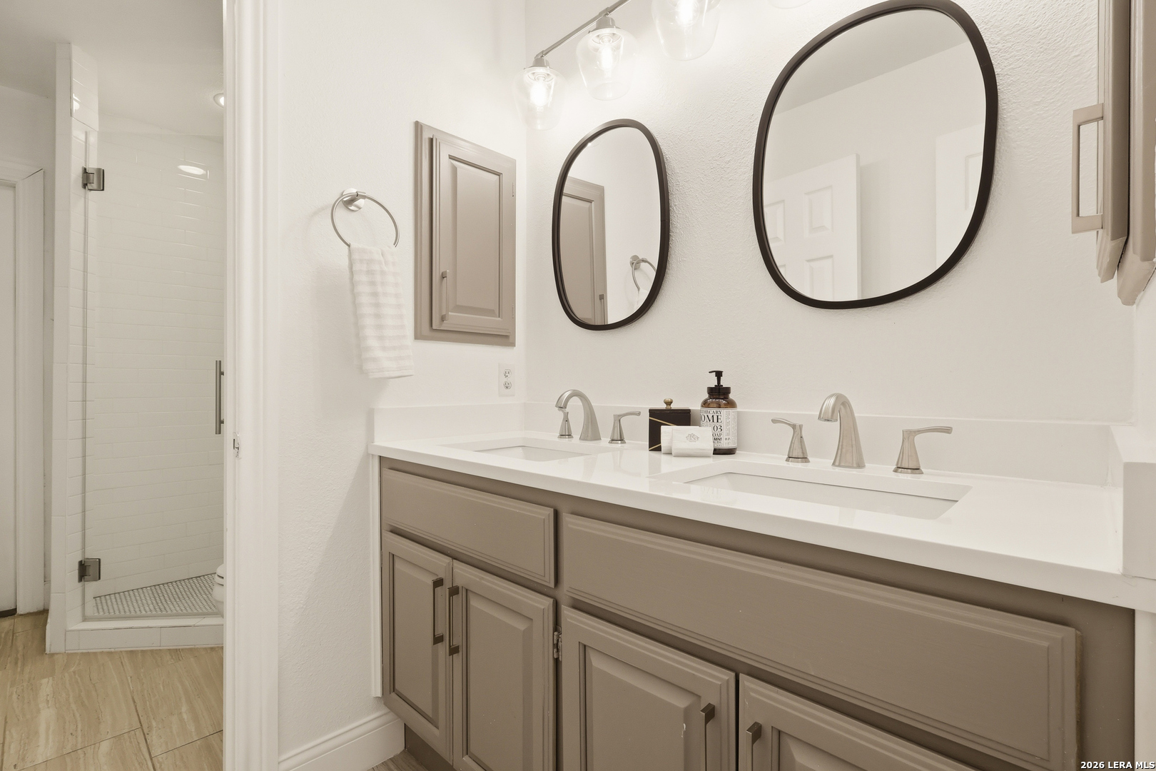 24 Inwood Mnr, San Antonio, TX 78248