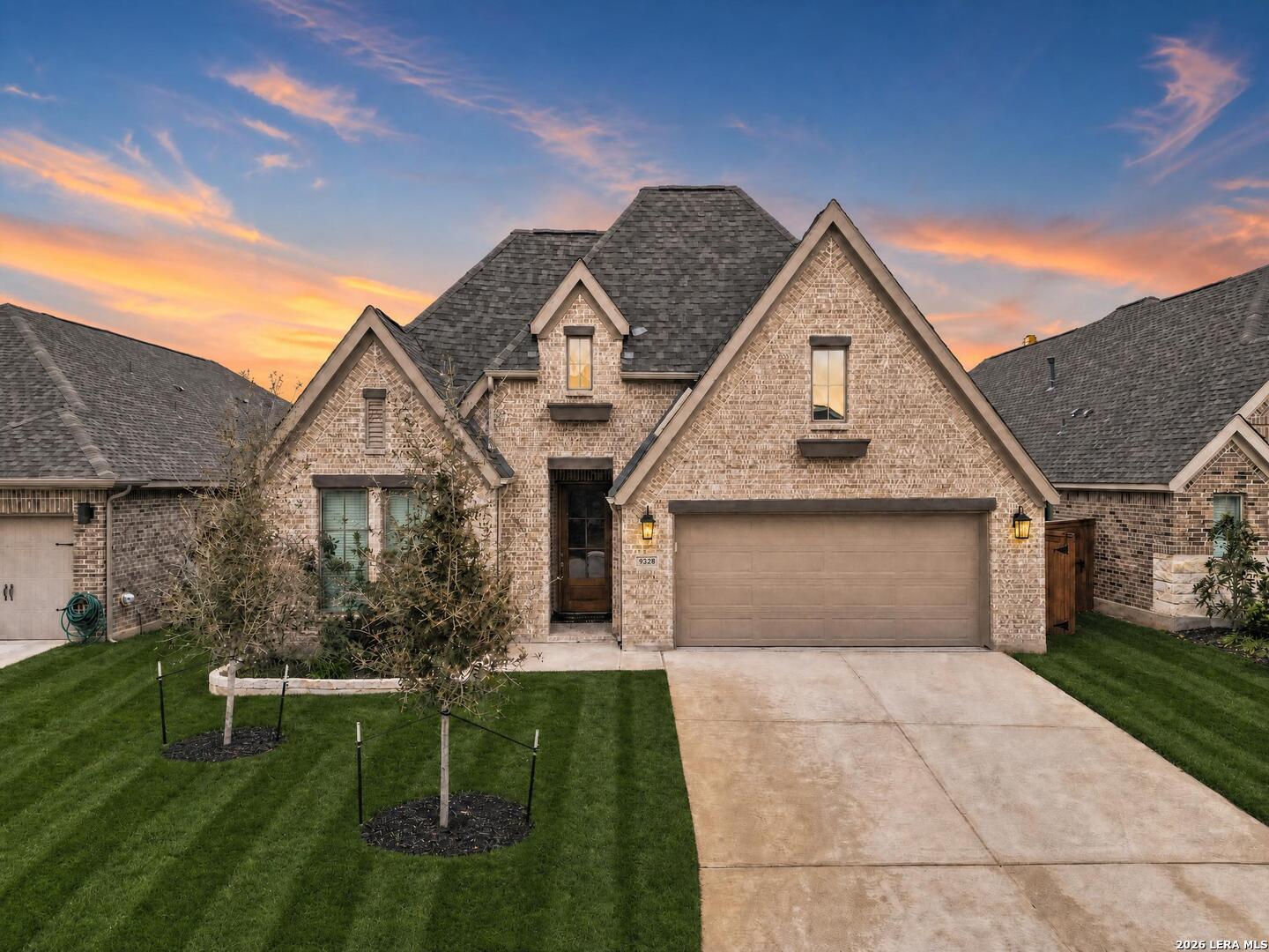 9328 Trestle Creek Listing Cover Image