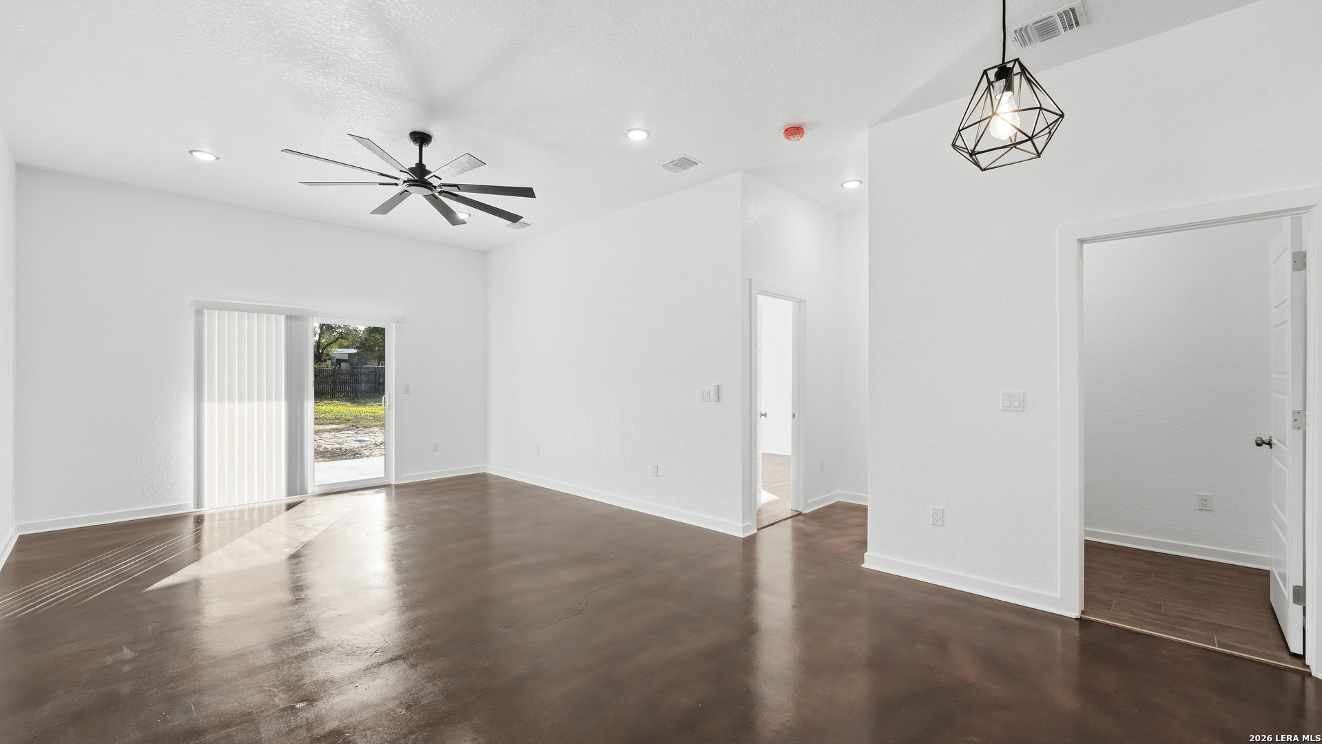 4606 Lee Way, Elmendorf, TX 78112