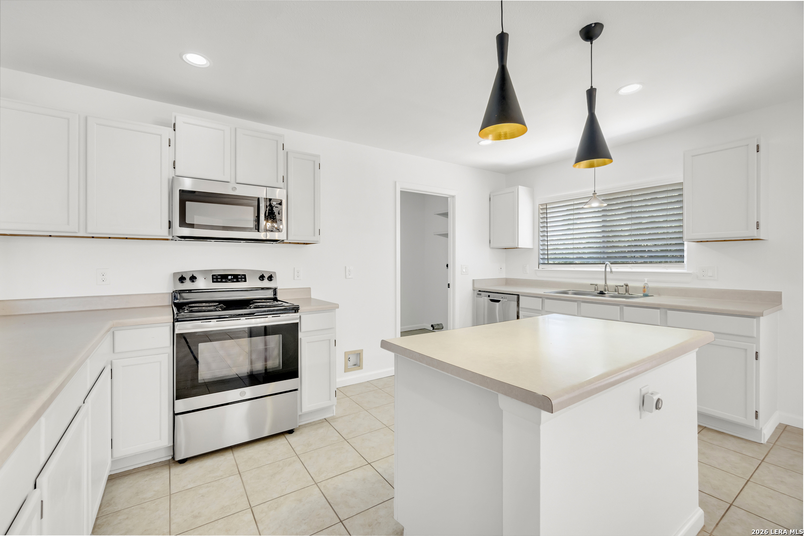 4527 Sherwood, San Antonio, TX 78217