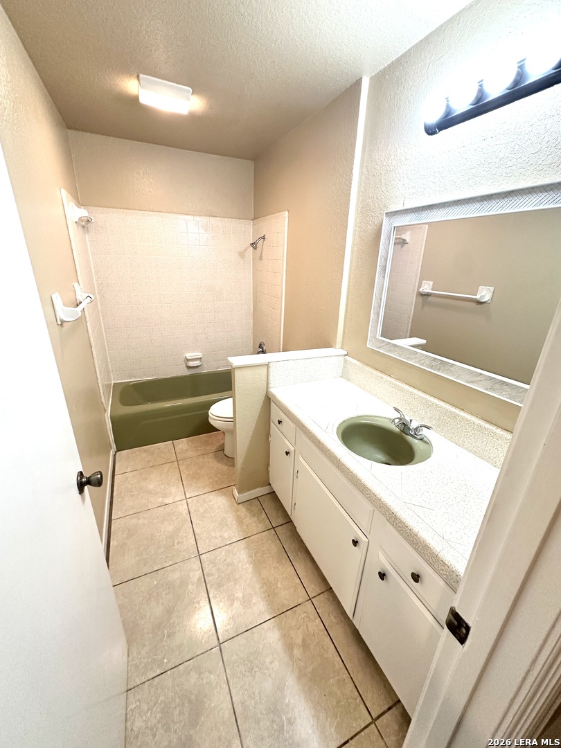 7019 FOREST MOSS ST, San Antonio, TX 78240