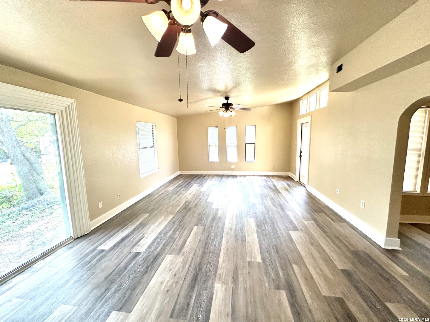 7019 FOREST MOSS ST, San Antonio, TX 78240