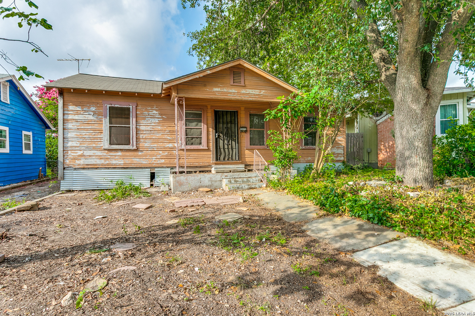1330 Rosewood Ave Listing Cover Image