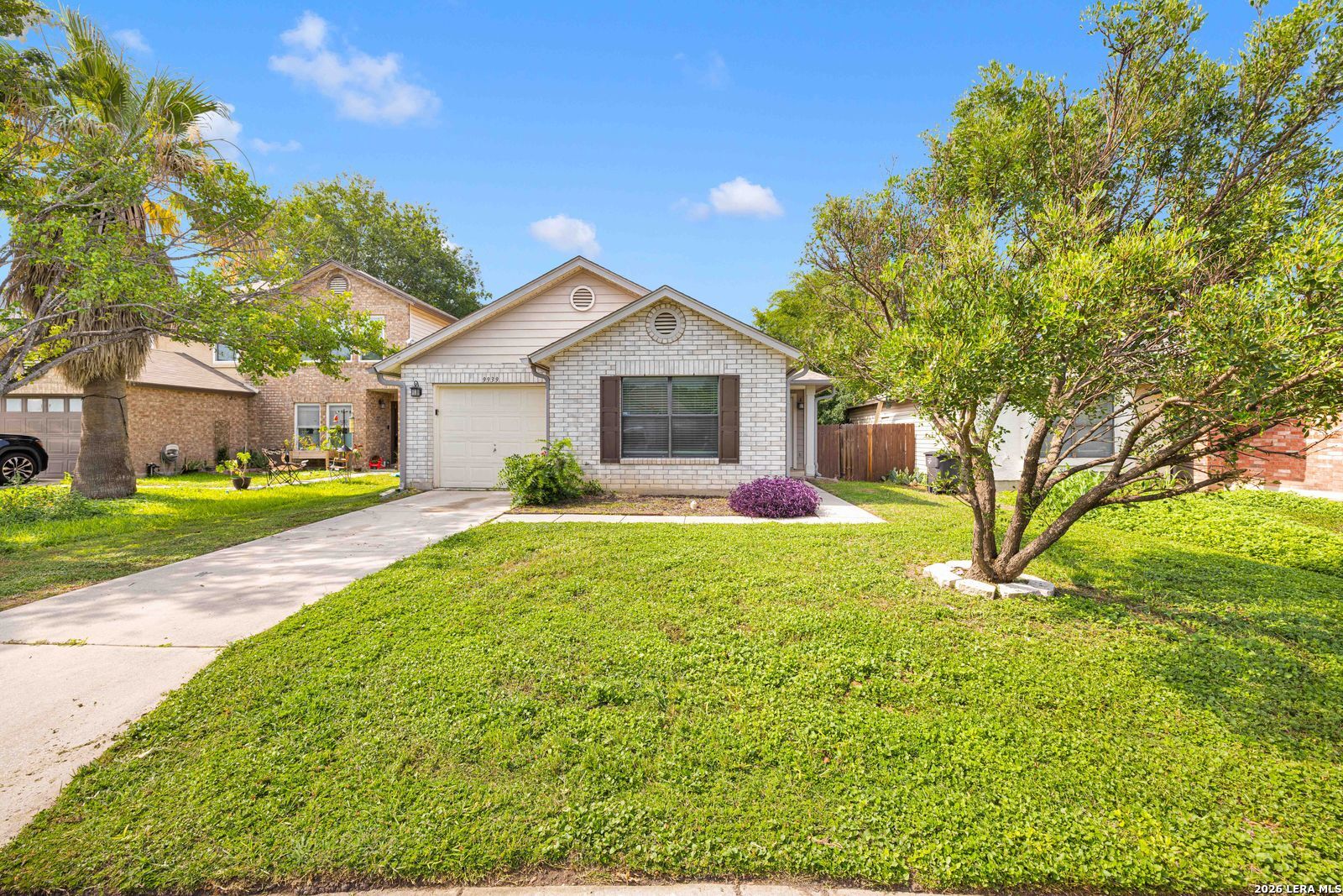 9939 Lauren Mist Listing Cover Image