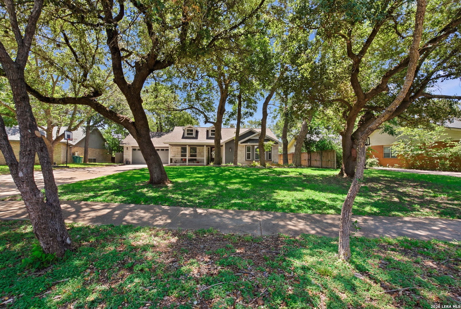 109 Cibolo Crossing Dr Listing Cover Image