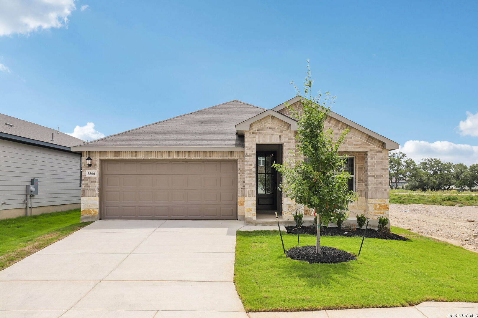 5566 Ennis Trace Listing Cover Image