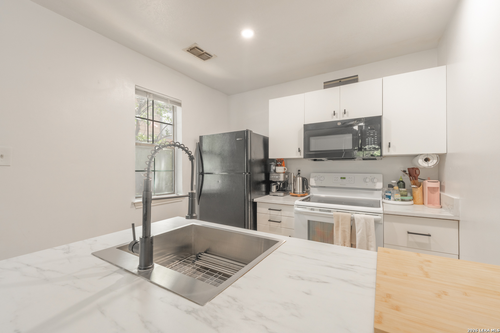 Photo 3 of Single family home for sale at 4803 Hamilton Wolfe #310, San Antonio, TX 78229 | MLS# 2019257 | Listing updated on 2026-09-25