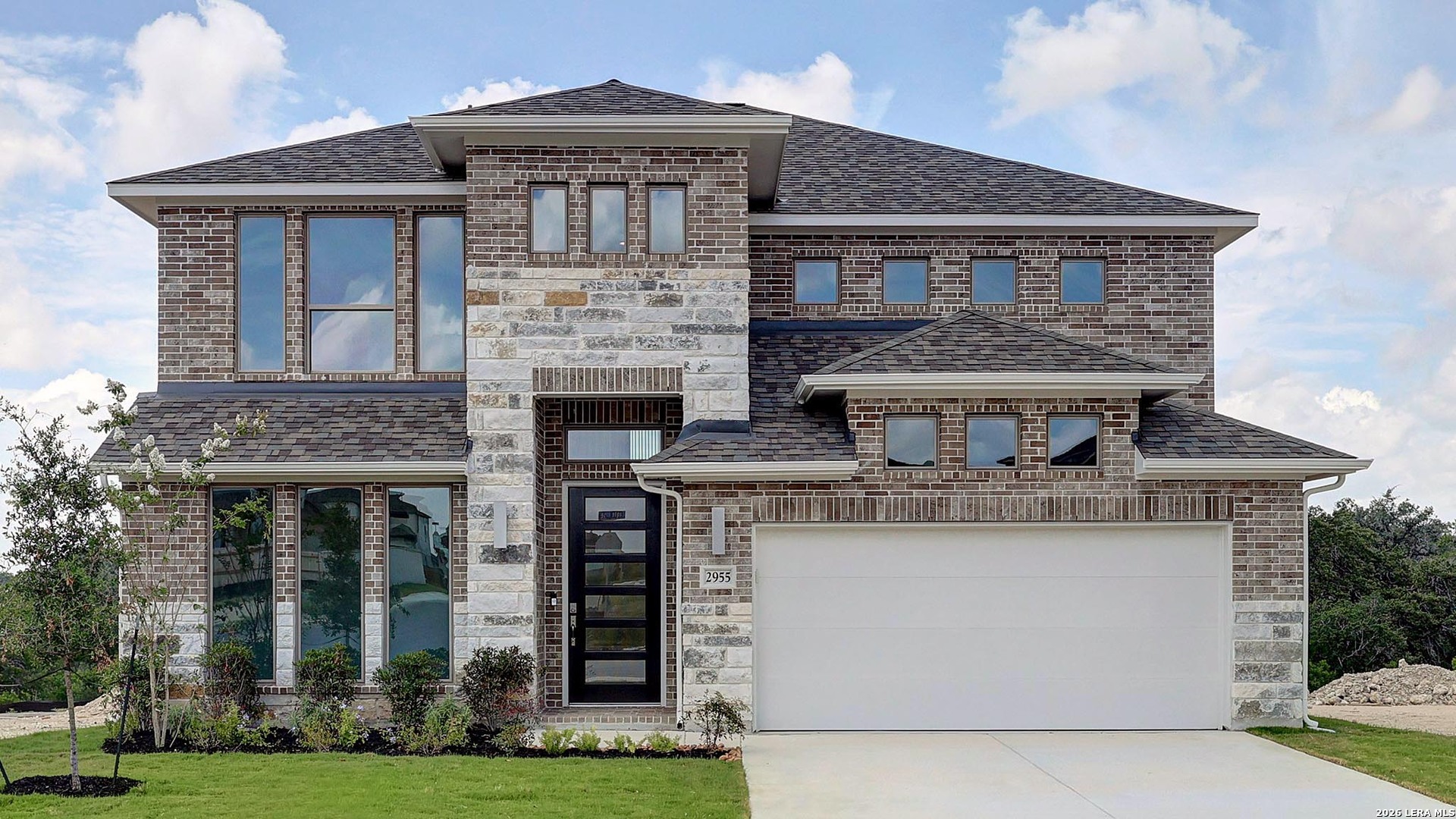 2955 Eagle Rise Listing Cover Image