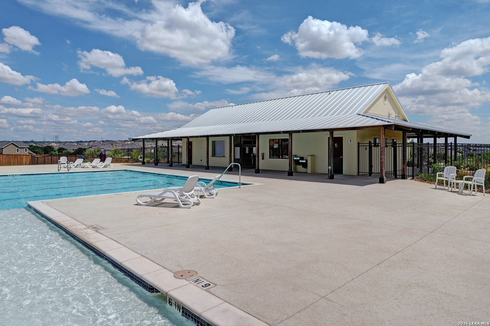 2810 VISTABLUE LN, San Antonio, TX 78245