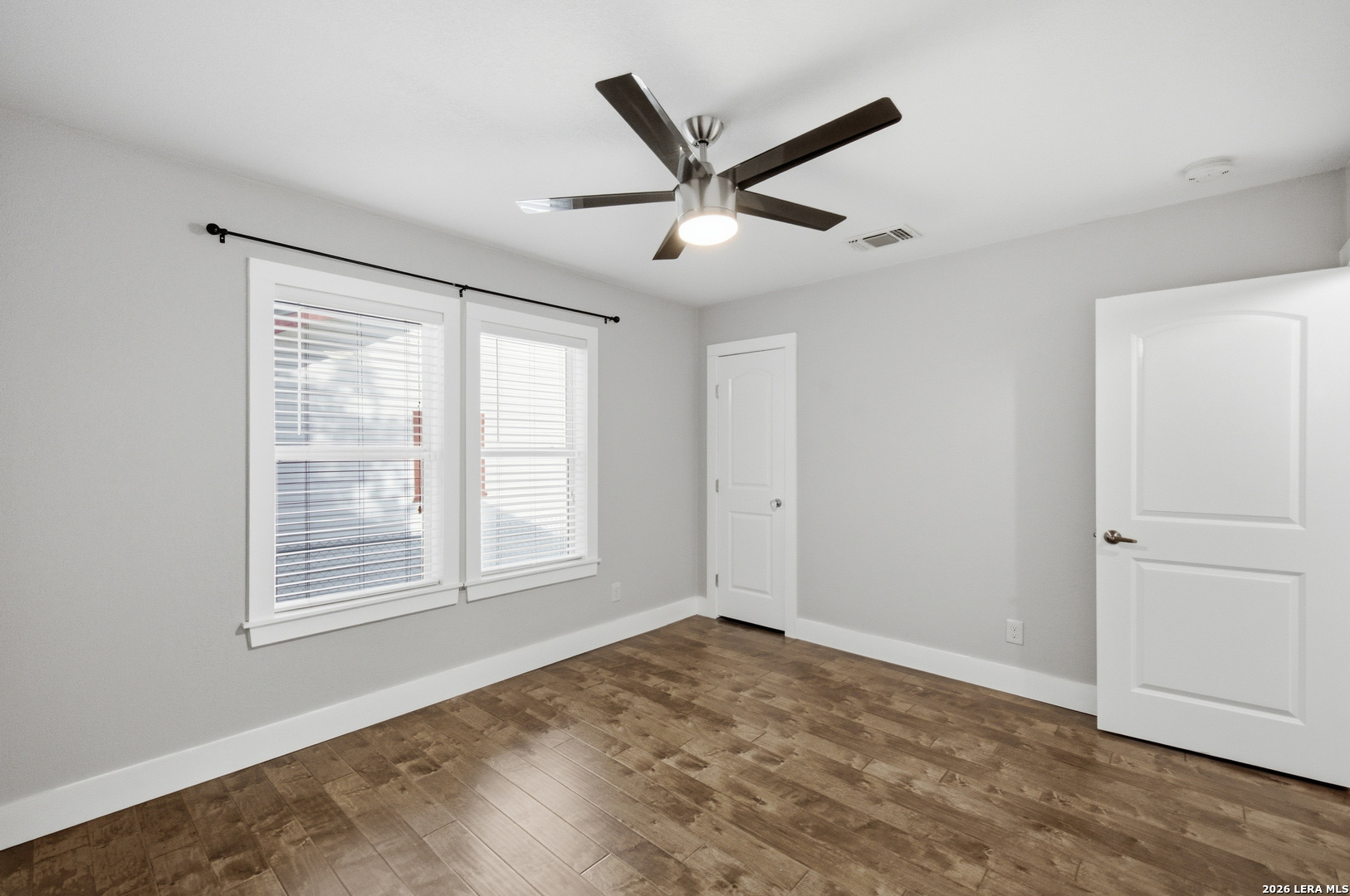 221 E FRENCH PL, San Antonio, TX 78212