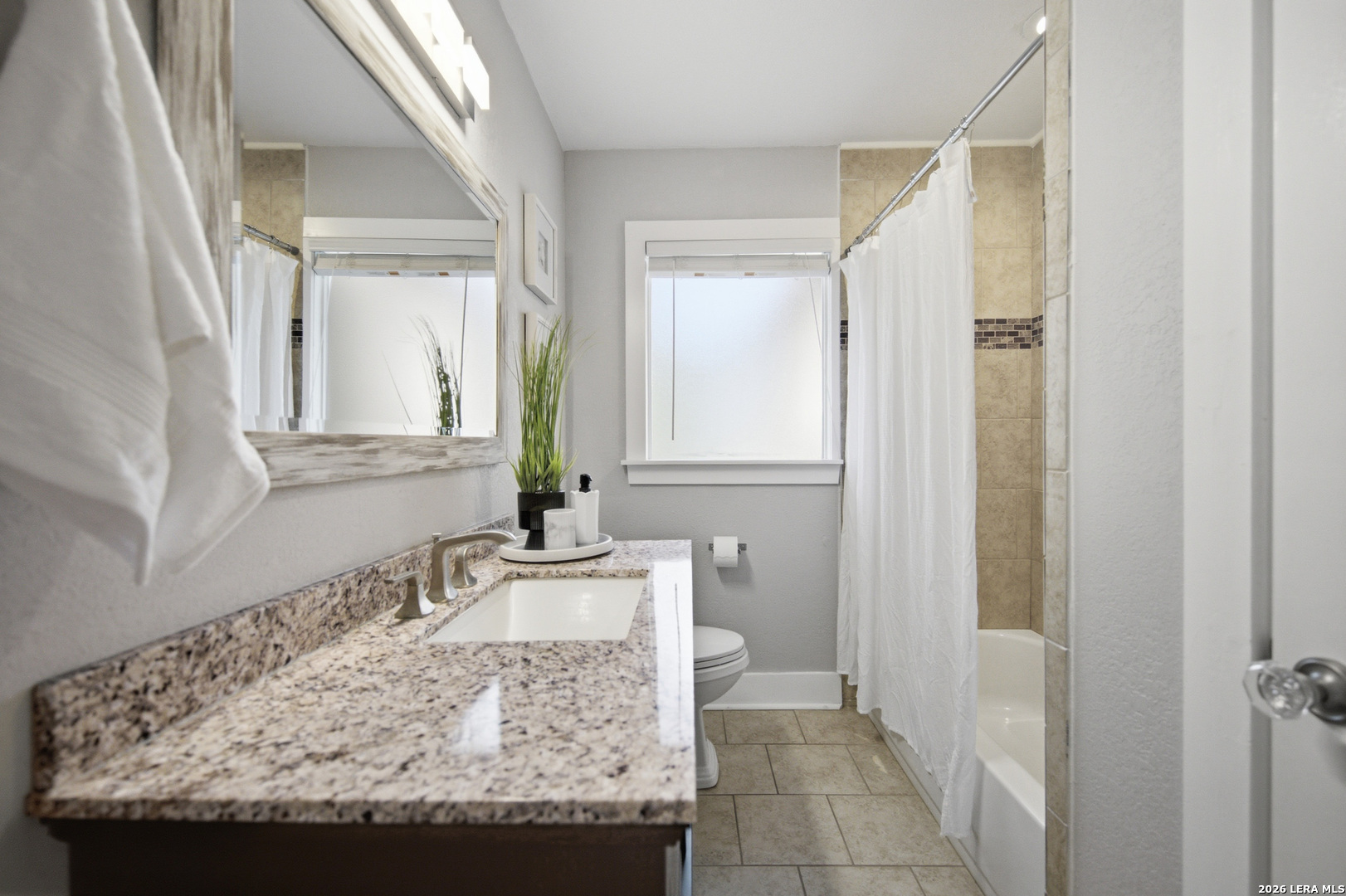 221 E FRENCH PL, San Antonio, TX 78212