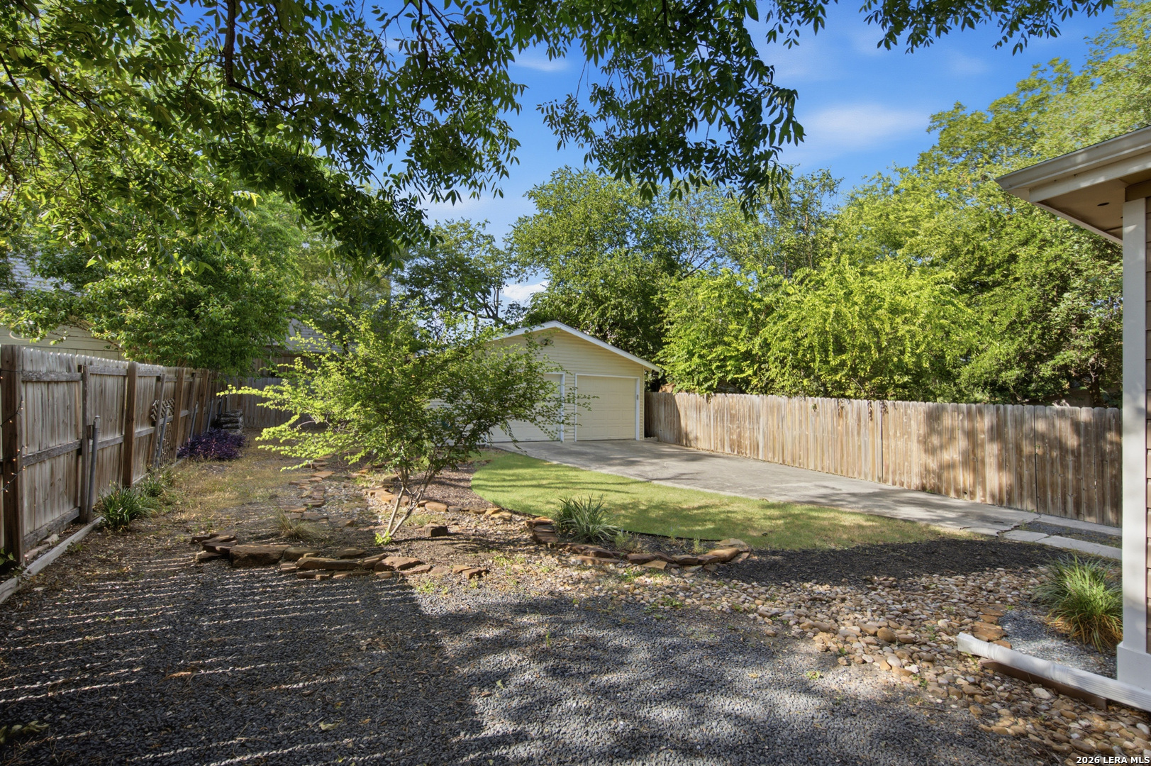 221 E FRENCH PL, San Antonio, TX 78212