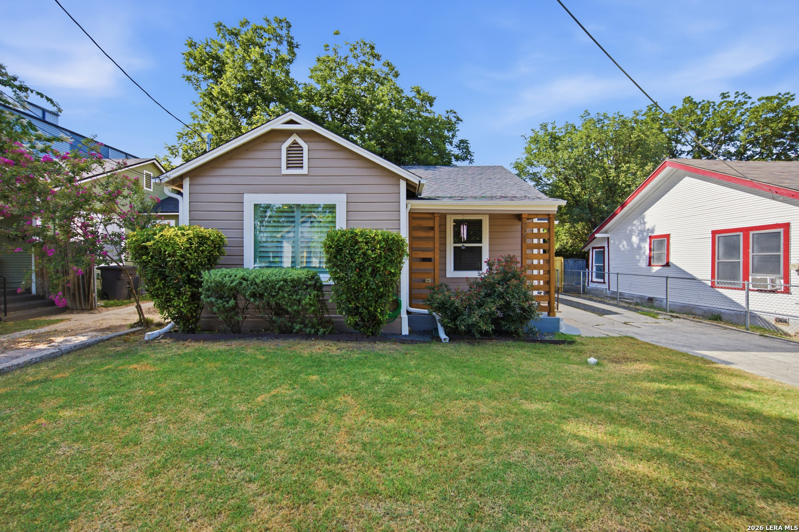 221 E FRENCH PL, San Antonio, TX 78212