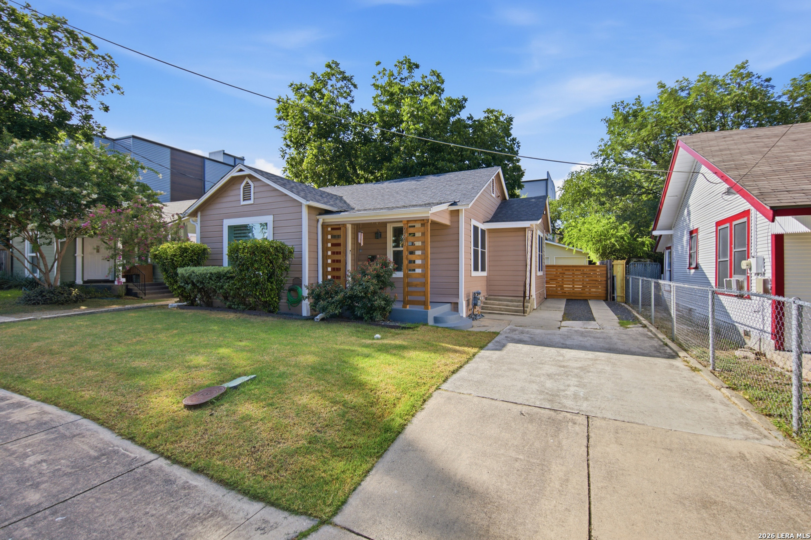 221 E FRENCH PL, San Antonio, TX 78212