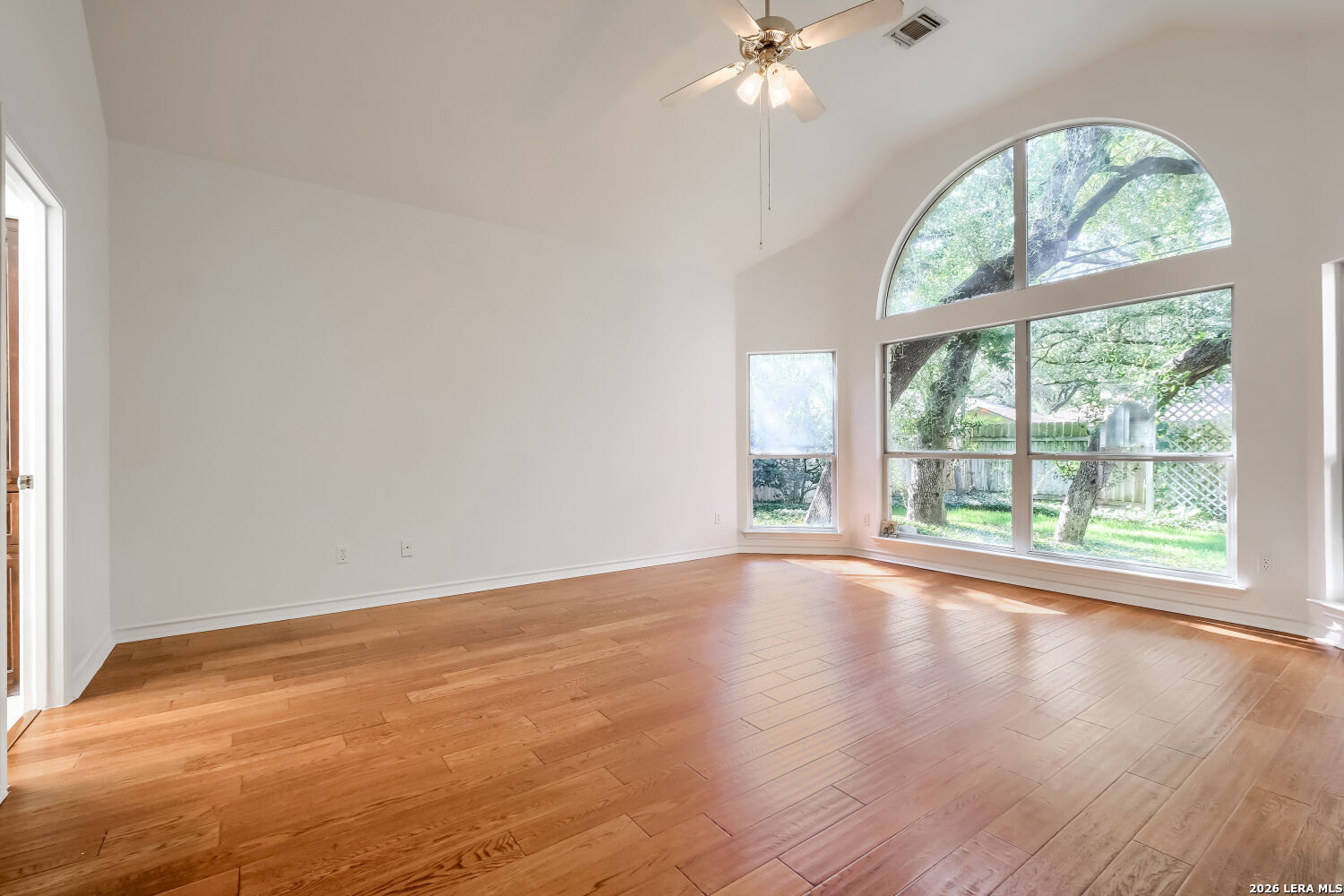 15634 Mission Crst, San Antonio, TX 78232