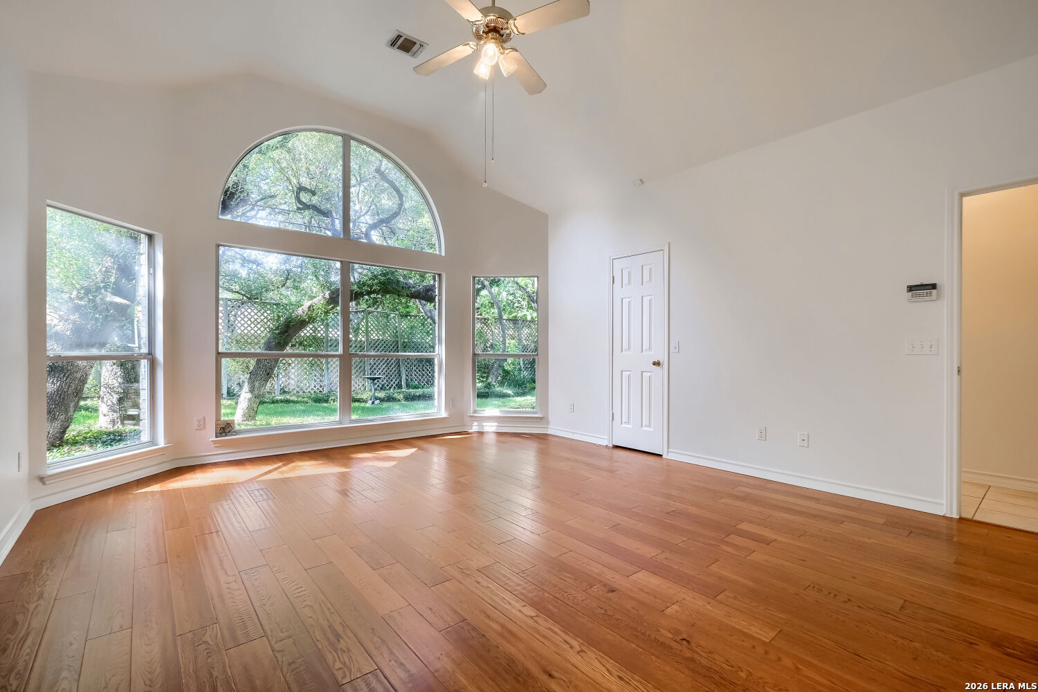 15634 Mission Crst, San Antonio, TX 78232