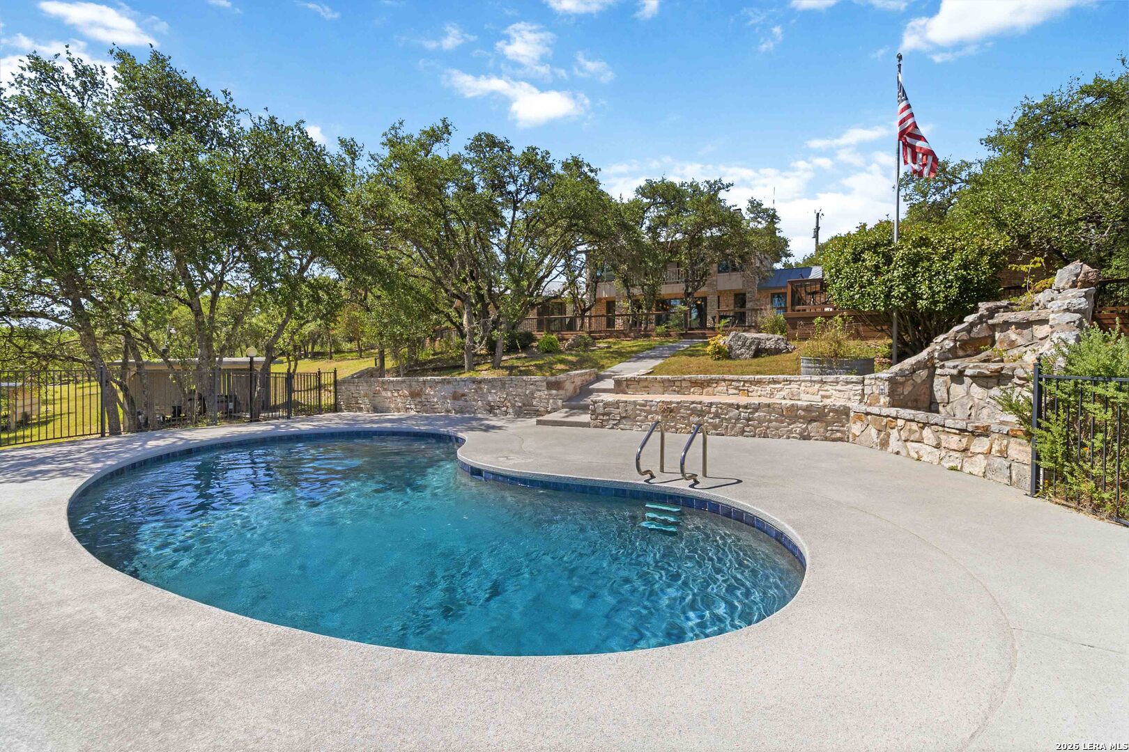 318 Remington Dr, Bergheim, TX 78004