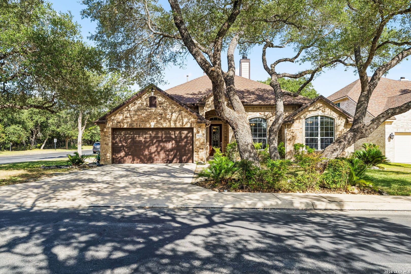 25003 Woodmont