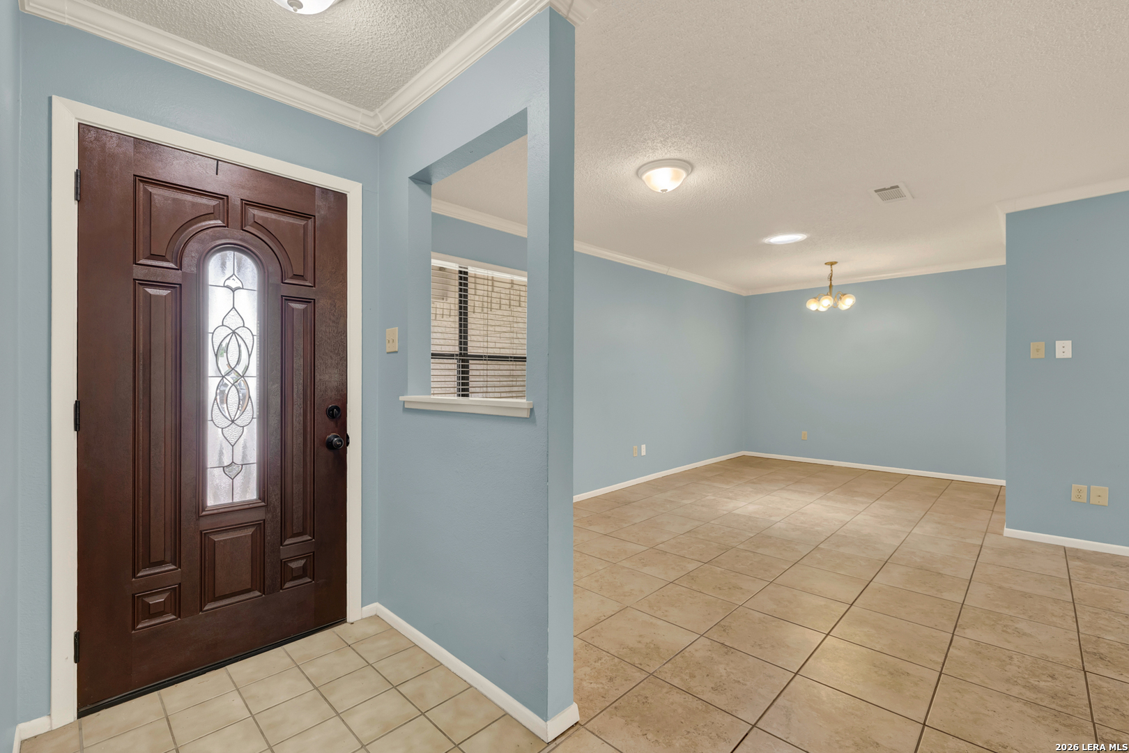 1302 S MESQUITE AVE, New Braunfels, TX 78130