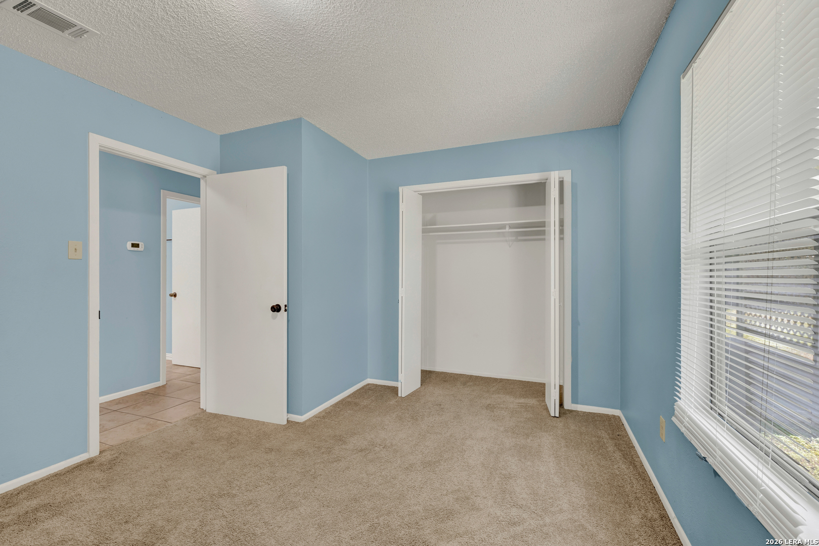 1302 S MESQUITE AVE, New Braunfels, TX 78130