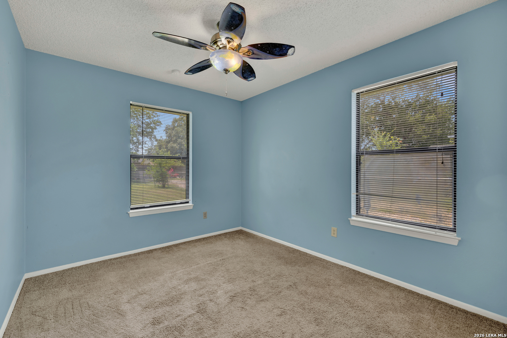1302 S MESQUITE AVE, New Braunfels, TX 78130