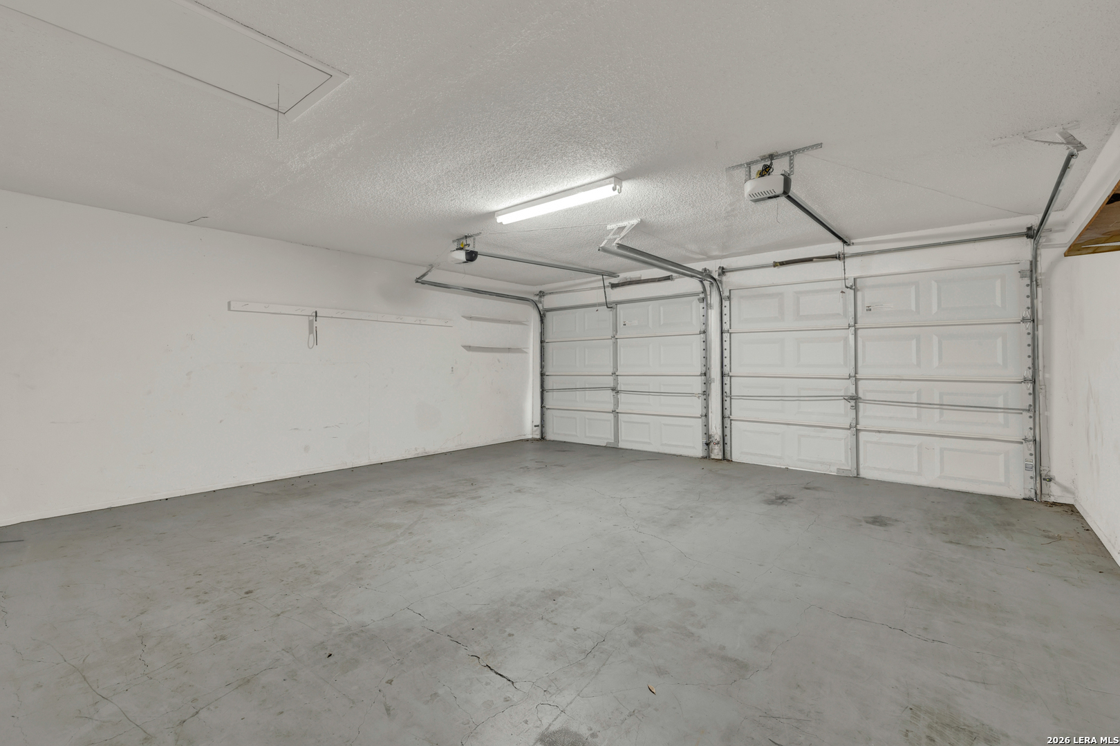 1302 S MESQUITE AVE, New Braunfels, TX 78130